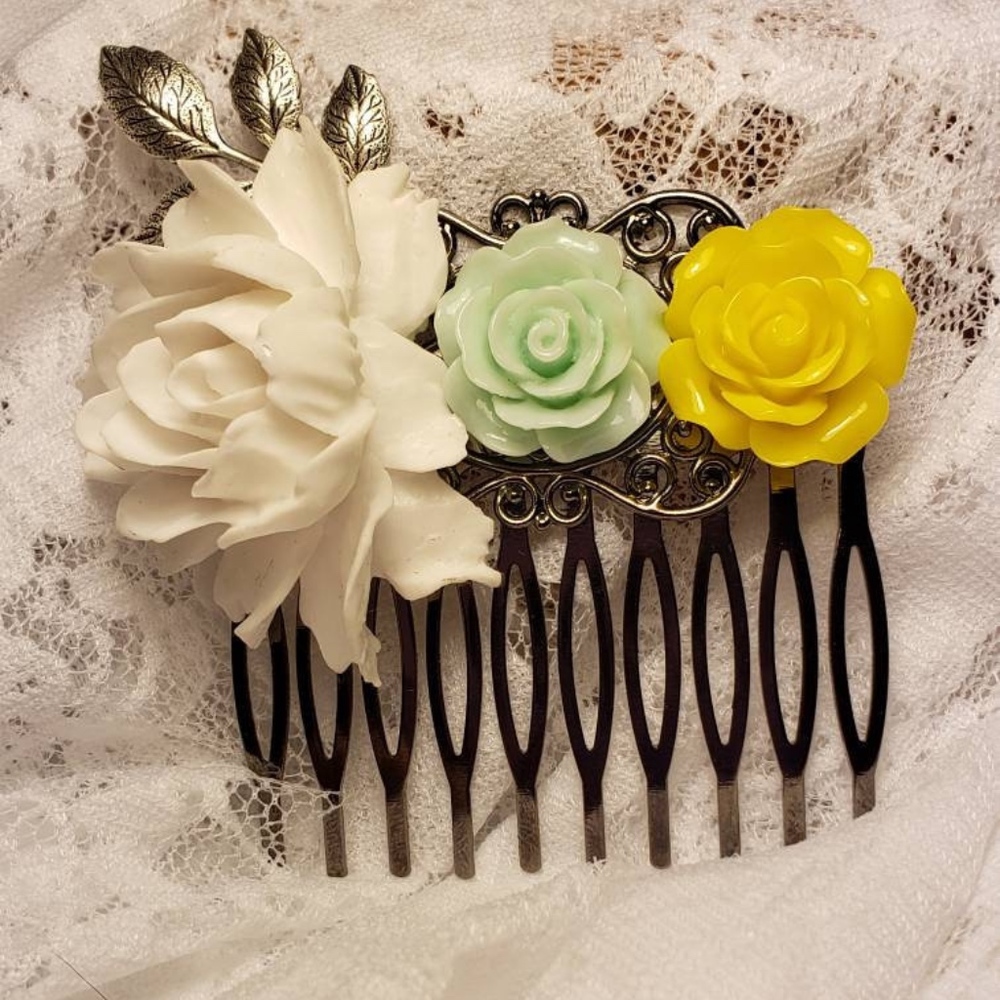 Brand New! Floral Bridal Hair Comb Prom Formal